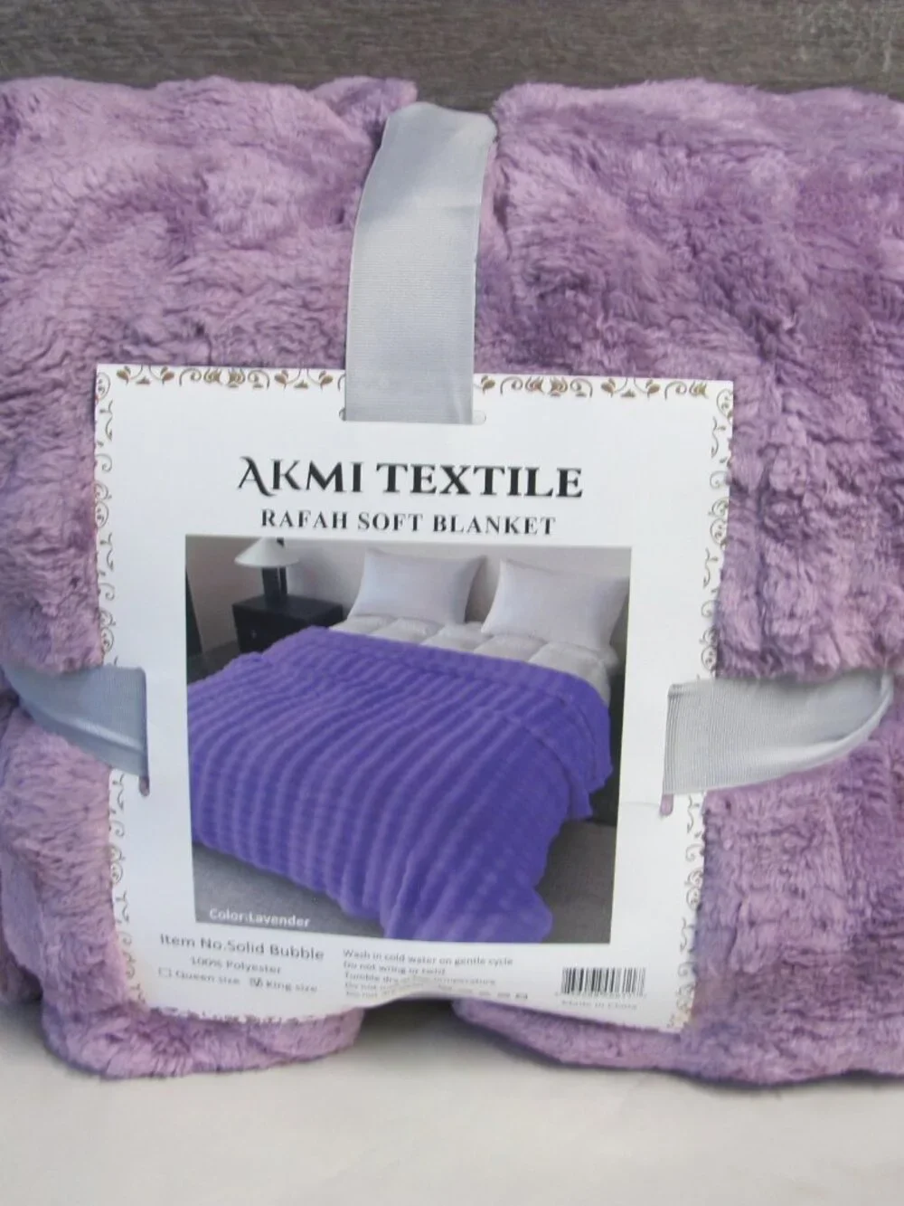 AKMI TEXTILE LAVENDER  KING SIZE THROW BLANKET NWT